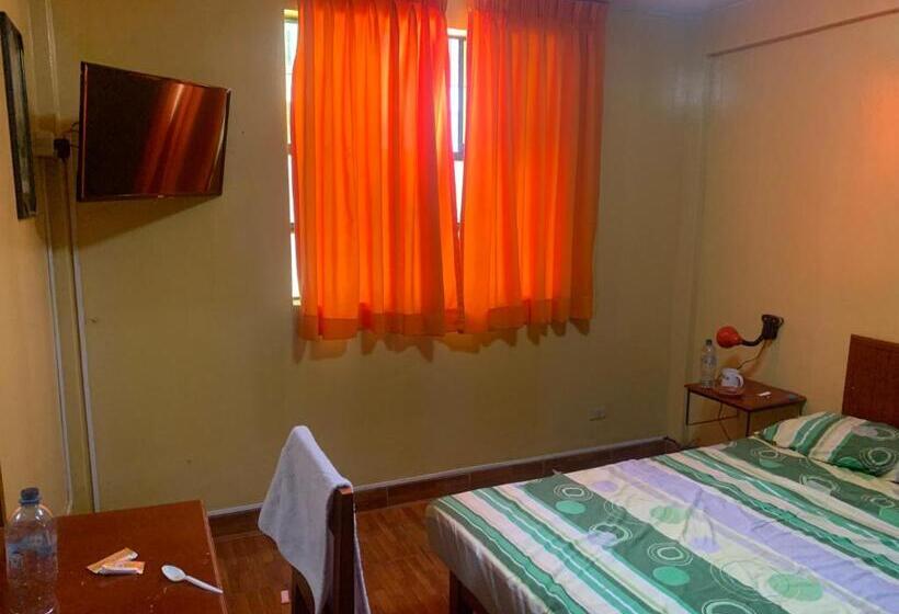 酒店 Hostal Residencial La Esmeralda