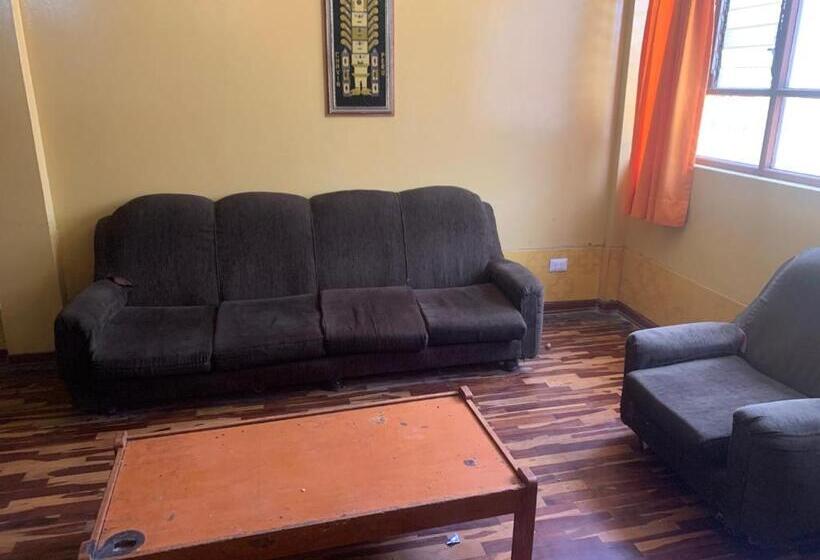 酒店 Hostal Residencial La Esmeralda