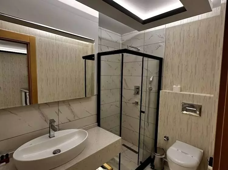 Kt Home Hotel & Apartments