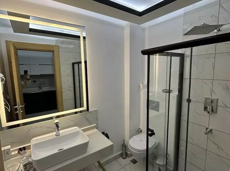 Kt Home Hotel & Apartments