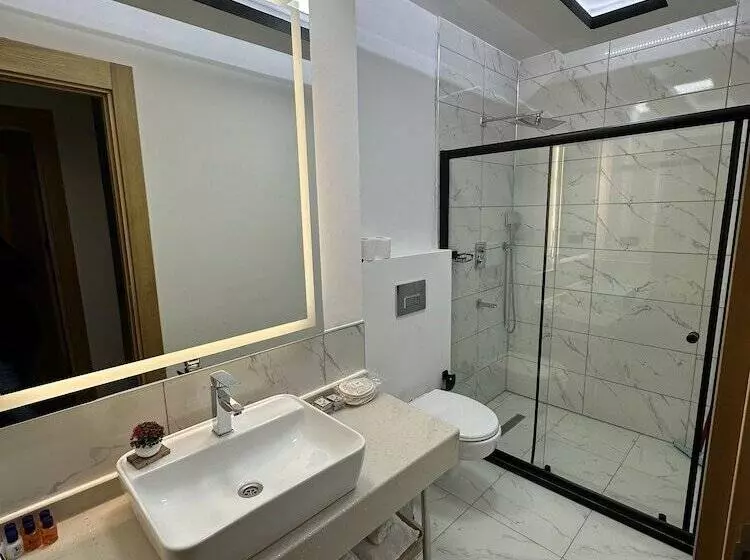 Kt Home Hotel & Apartments