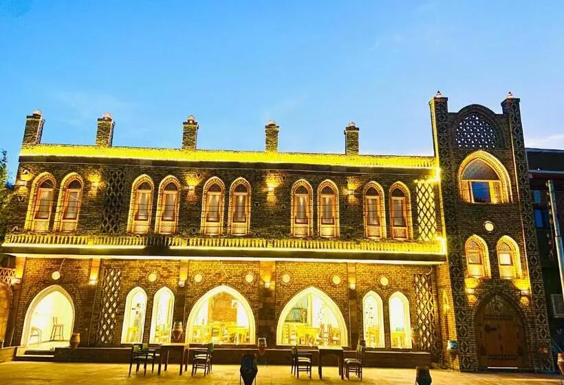 New Abusimble 2 Hotel & Restaurant