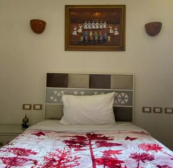 New Abusimble 2 Hotel & Restaurant