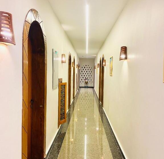 New Abusimble 2 Hotel & Restaurant