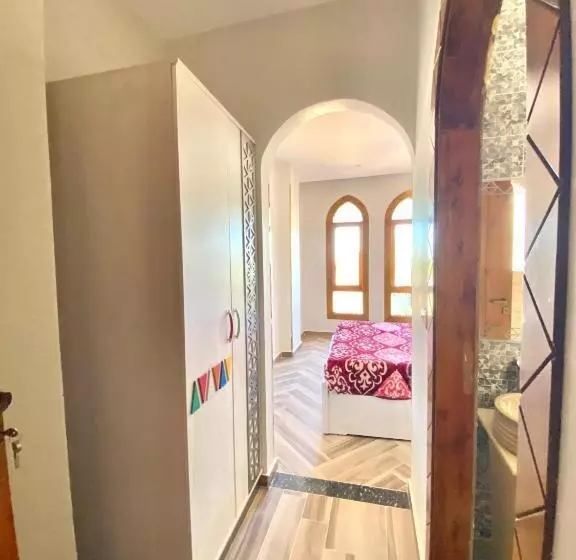 New Abusimble 2 Hotel & Restaurant