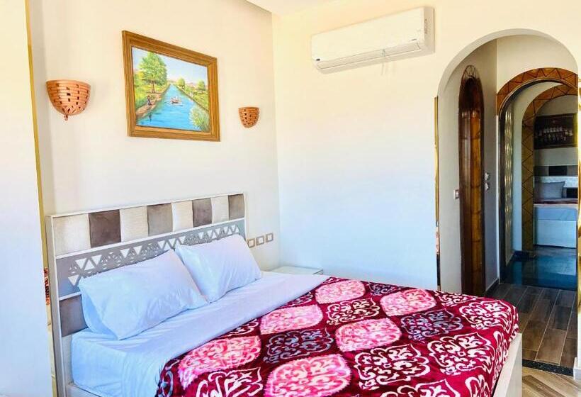 New Abusimble 2 Hotel & Restaurant