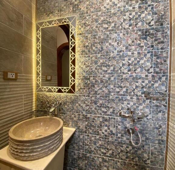 New Abusimble 2 Hotel & Restaurant