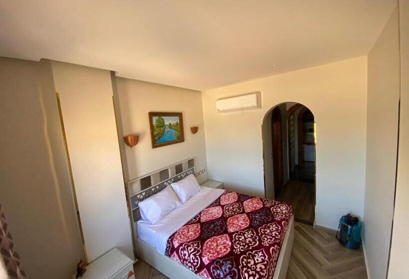 New Abusimble 2 Hotel & Restaurant