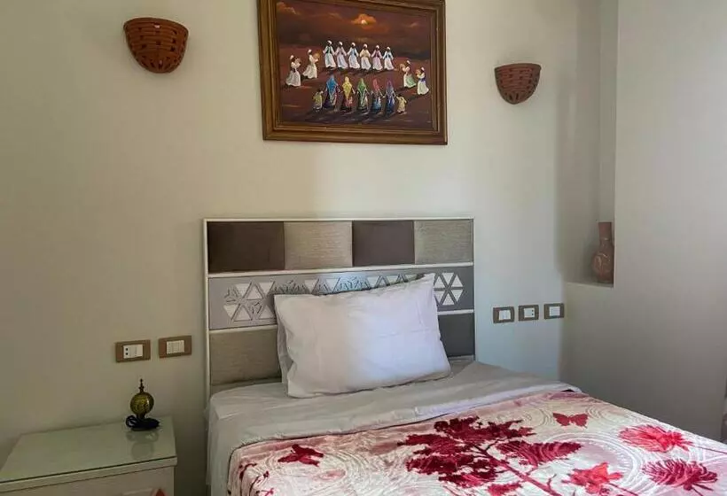 New Abusimble 2 Hotel & Restaurant