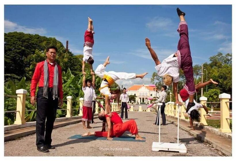 پانسیون Brightness Villa, Private Home Stay