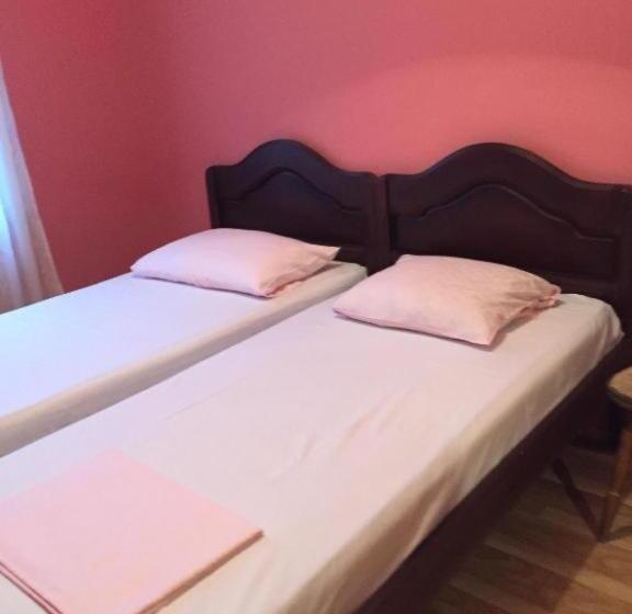 膳宿费 Guesthouse In Kvariati