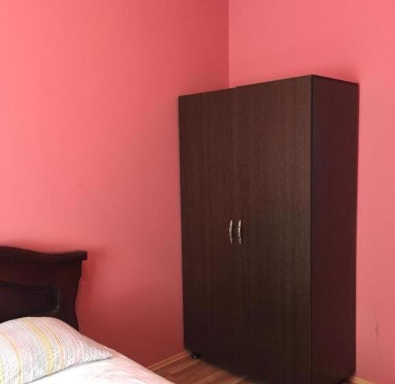 膳宿费 Guesthouse In Kvariati