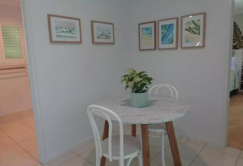 Majatalo Noosa Buoys