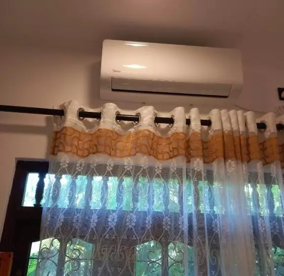 Majatalo Olive Cottage