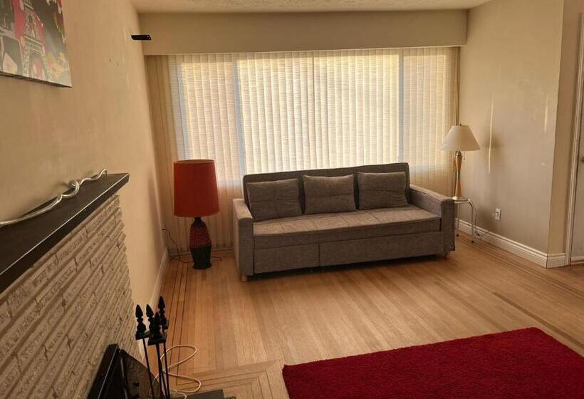 Pensionat Private Queen Bed In Delta/surrey With Garden View