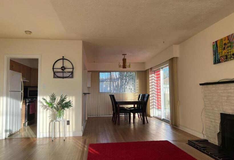 Pensionat Private Queen Bed In Delta/surrey With Garden View