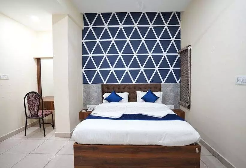 Vivelaa Hotels And Restobar