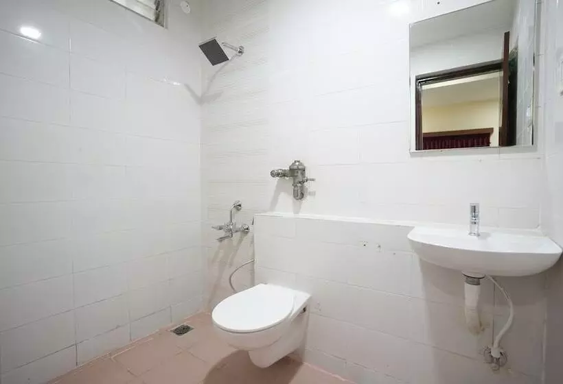 Vivelaa Hotels And Restobar
