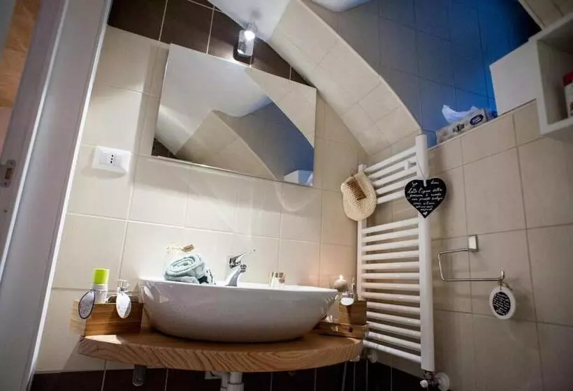 تختخواب و صبحانه La Dimora Del Monastero Bed&breakfast