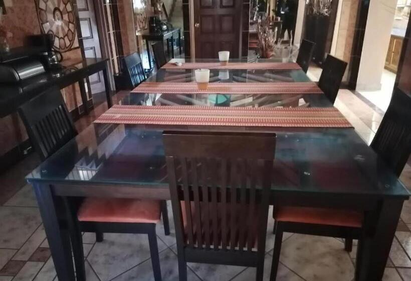 Bed & Breakfast Two Summers Guesthouse