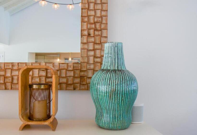 تختخواب و صبحانه Villa Bikini