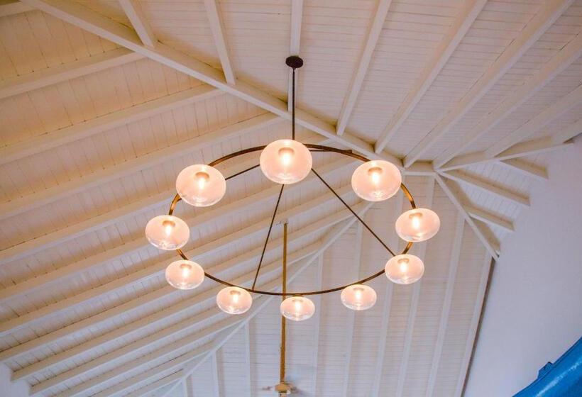 تختخواب و صبحانه Villa Bikini