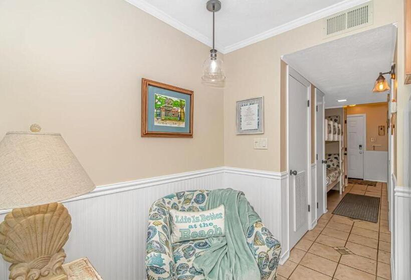 Exceptional Ocean Pier Pool Front 1 Br Condo