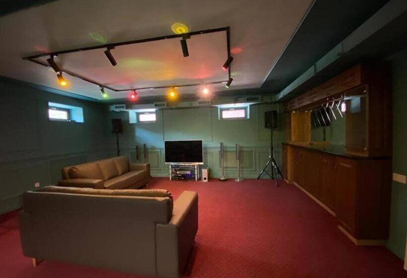 هتل Ali假日民宿