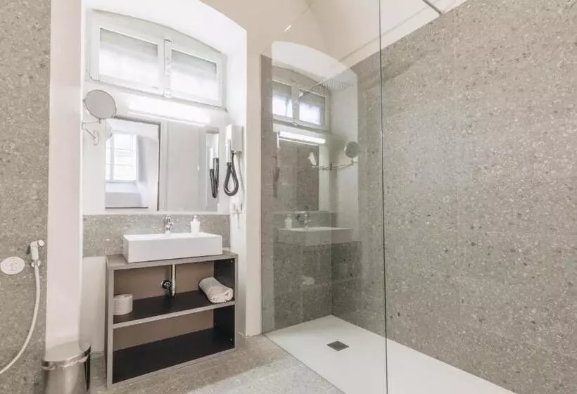 هتل Foresteria Il Voltone