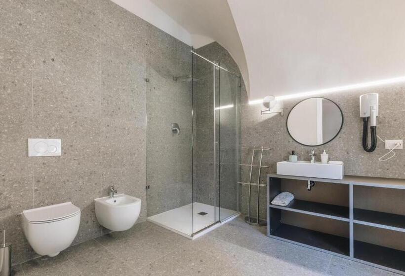 هتل Foresteria Il Voltone