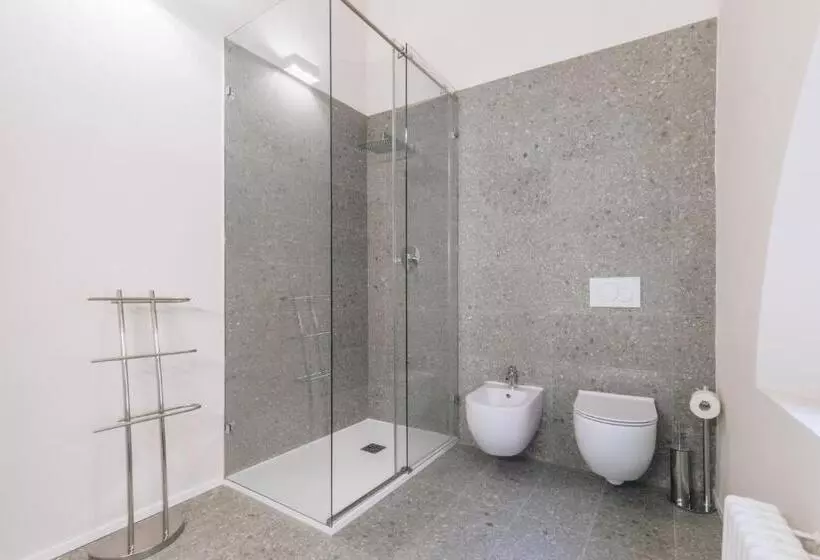 هتل Foresteria Il Voltone