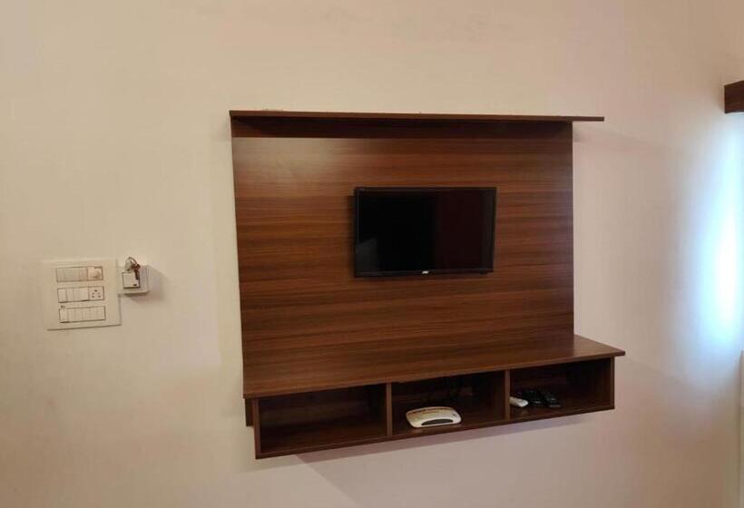 فندق New Cresent Park