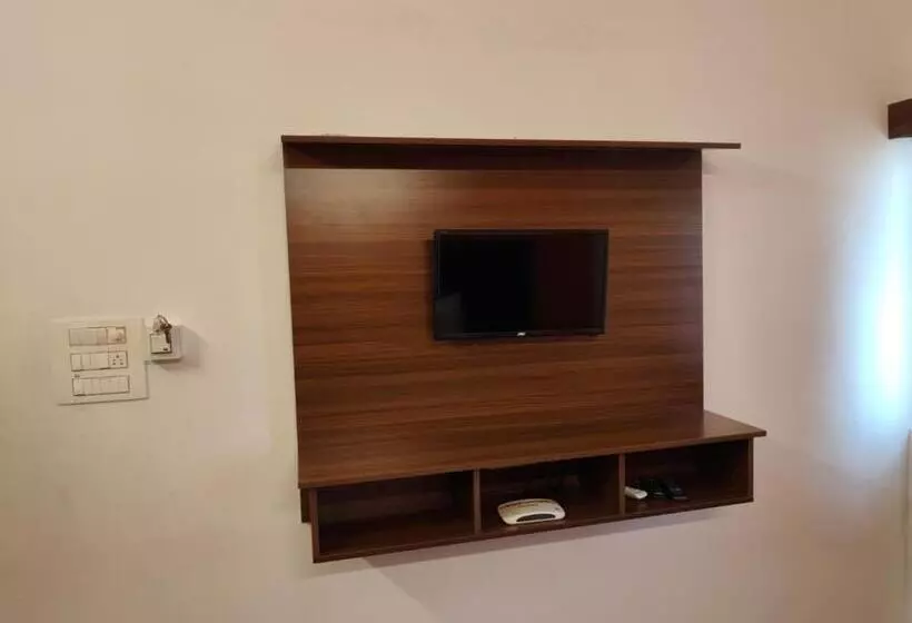 Hotelli New Cresent Park