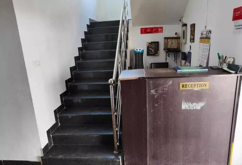 Hotelli New Cresent Park