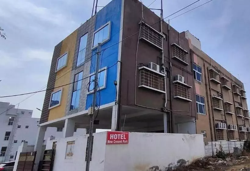 Hotelli New Cresent Park
