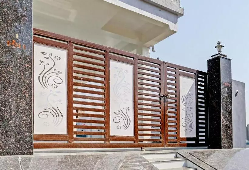 Hotelli Oyo Flagship P S