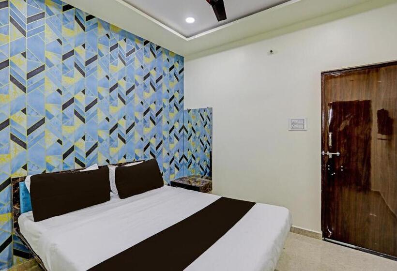 ホテル Oyo Flagship P S