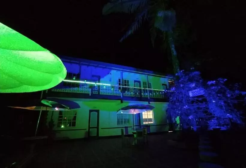 ホテル Rural Jardín