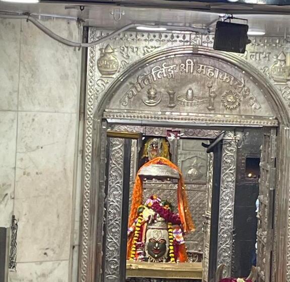 Отель Shivganga Guest House