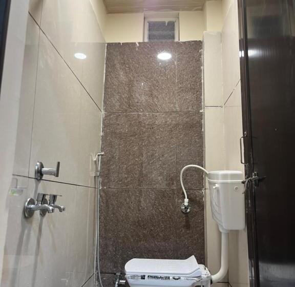 Отель Shivganga Guest House