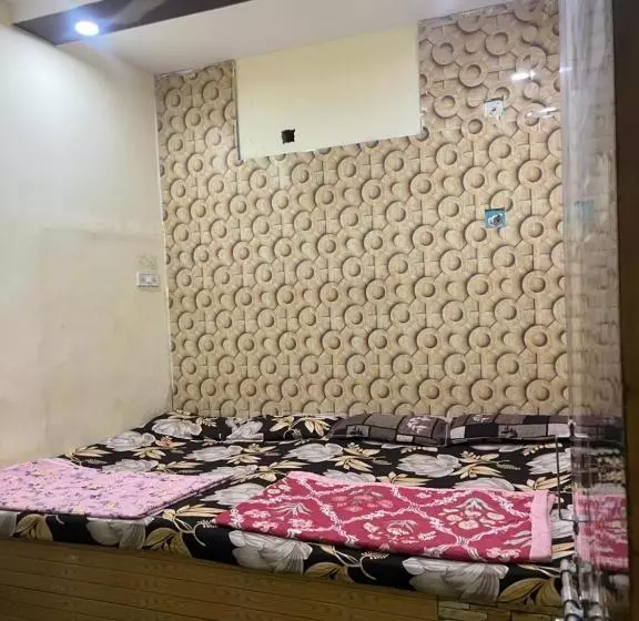 ホテル Shivganga Guest House