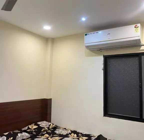 ホテル Shivganga Guest House