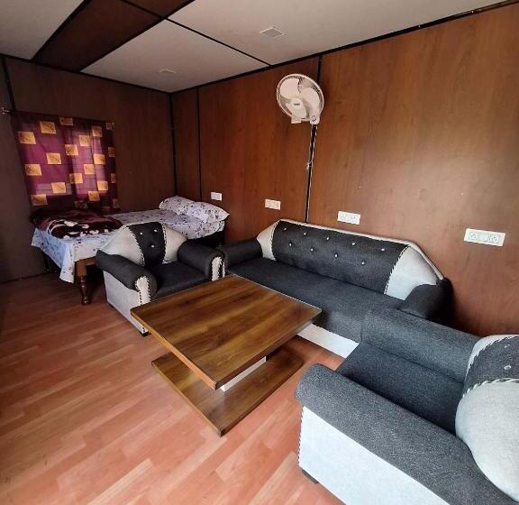 בית מלון כפרי Sukoon Natural Farm