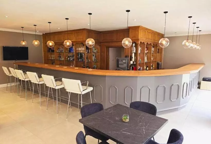 Hotelli Villa Reis   The Villa Of Kings