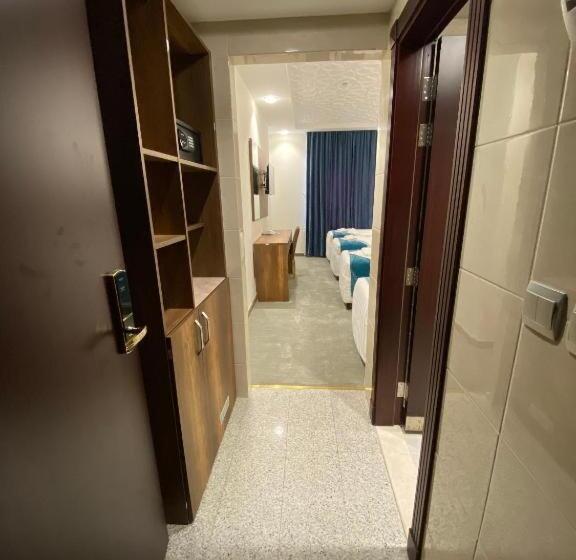 Malak Safwa Hotel خدمة التوصيل للحرم