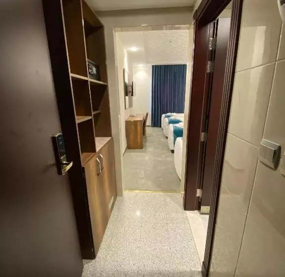 Malak Safwa Hotel خدمة التوصيل للحرم