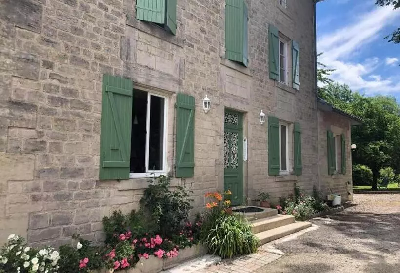 Majatalo Le Moulin De Chamouilley