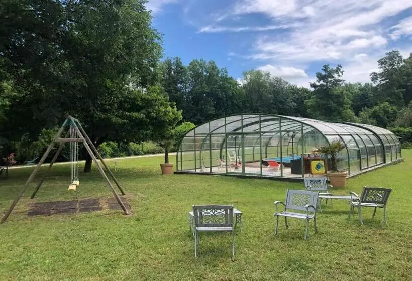 Majatalo Le Moulin De Chamouilley