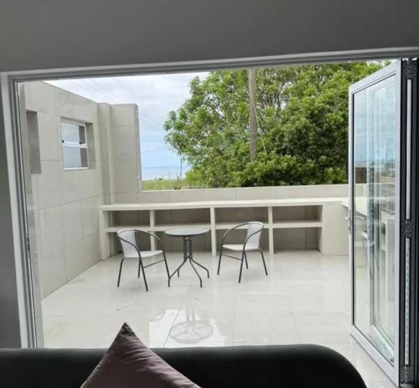 بنسيون Lovemore Escape