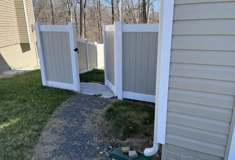 ペンション Luxurious Basement Guest Suite In Elkridge